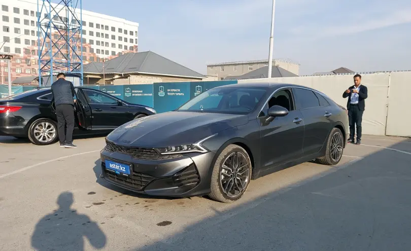 Kia K5 2022 года за 12 000 000 тг. в Шымкент
