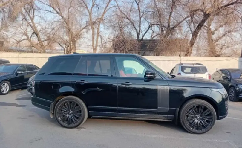 Land Rover Range Rover 2018 года за 45 000 000 тг. в Алматы фото 4