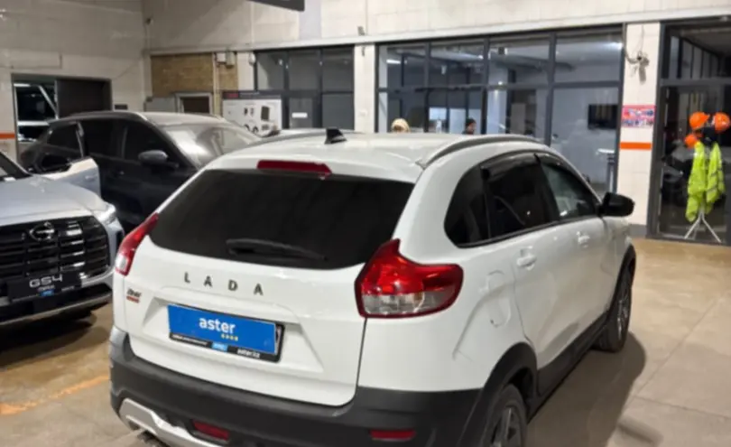 LADA (ВАЗ) XRAY Cross 2022 года за 5 300 000 тг. в Караганда фото 5