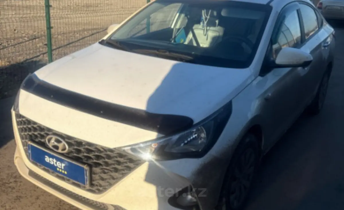 Hyundai Solaris 2022 года за 8 000 000 тг. в Петропавловск