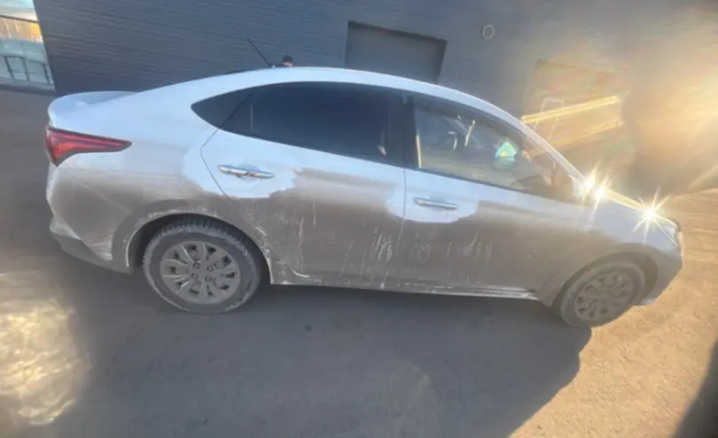 Hyundai Solaris 2022 года за 8 000 000 тг. в Петропавловск фото 4