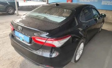 Toyota Camry 2018 года за 13 000 000 тг. в Алматы