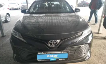 Toyota Camry 2018 года за 13 000 000 тг. в Алматы фото 2