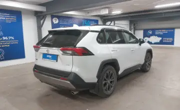 Toyota RAV4 2024 года за 19 000 000 тг. в Астана фото 3