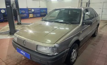 Volkswagen Passat 1988 года за 1 000 000 тг. в Астана фото 1