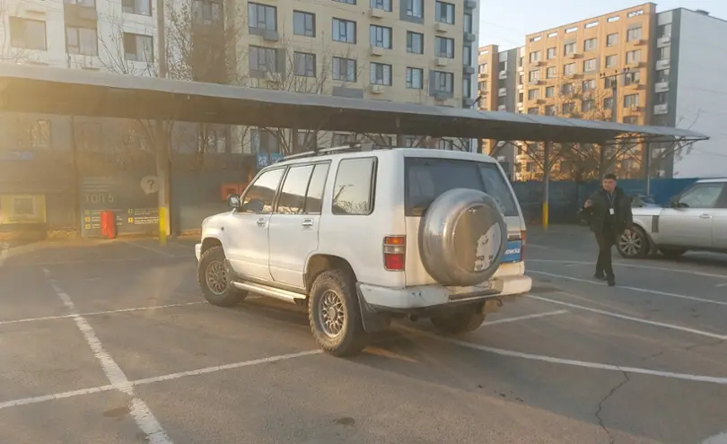 Isuzu Bighorn 1998 года за 3 000 000 тг. в Алматы фото 4