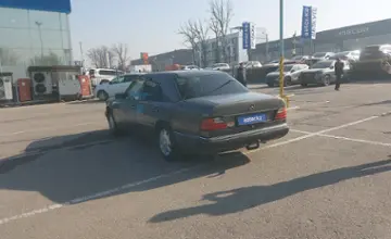 Mercedes-Benz W124 1990 года за 1 200 000 тг. в Алматы фото 4