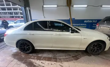 Mercedes-Benz E-Класс AMG 2017 года за 22 000 000 тг. в Астана фото 4