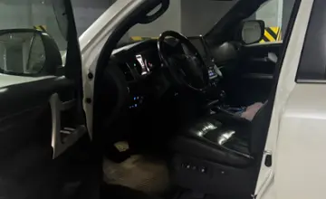 Toyota Land Cruiser 2019 года за 38 000 000 тг. в Алматы