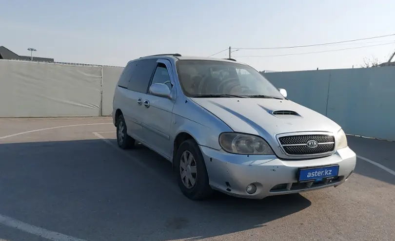 Kia Carnival 2003 года за 1 400 000 тг. в Шымкент фото 2
