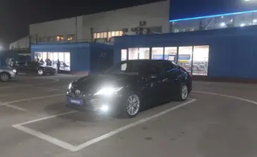 Toyota Camry 2018 года за 12 000 000 тг. в Алматы фото 1
