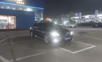 Toyota Camry 2018 года за 12 000 000 тг. в Алматы фото 2