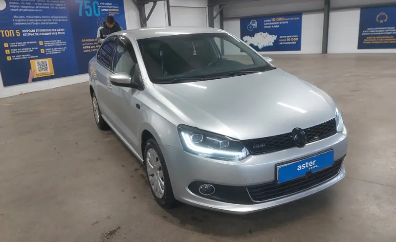 Volkswagen Polo 2014 года за 3 900 000 тг. в Астана фото 2