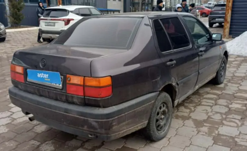 Volkswagen Vento 1994 года за 950 000 тг. в Караганда фото 5