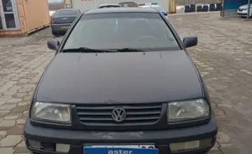 Volkswagen Vento 1994 года за 950 000 тг. в Караганда фото 2