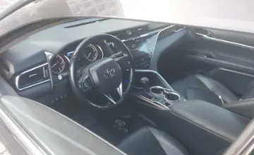 Toyota Camry 2019 года за 14 500 000 тг. в Алматы фото 5