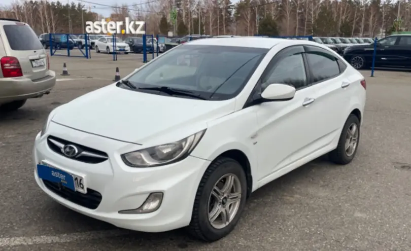 Hyundai Accent 2013 года за 3 300 000 тг. в Усть-Каменогорск