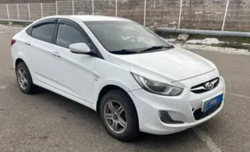 Hyundai Accent 2013 года за 3 300 000 тг. в Усть-Каменогорск фото 3
