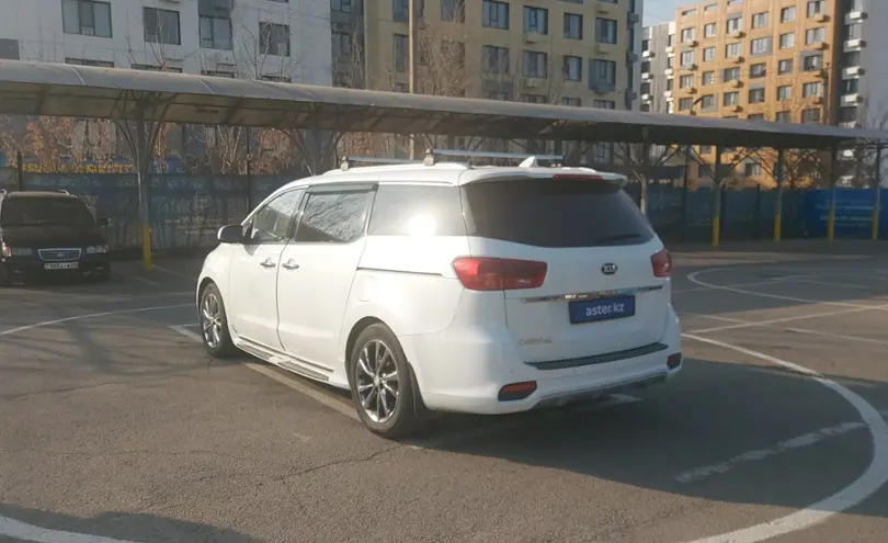 Kia Carnival 2019 года за 14 000 000 тг. в Алматы фото 4