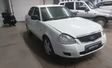 LADA (ВАЗ) Priora 2014 года за 2 400 000 тг. в Астана фото 2