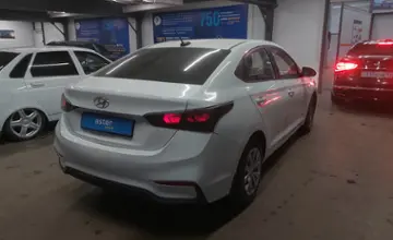 Hyundai Accent 2018 года за 6 000 000 тг. в Астана фото 3