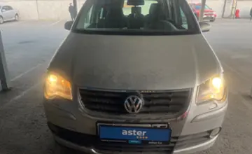 Volkswagen Touran 2007 года за 2 000 000 тг. в Алматы фото 2
