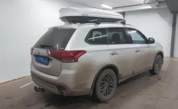 Mitsubishi Outlander 2021 года за 15 000 000 тг. в Астана фото 3