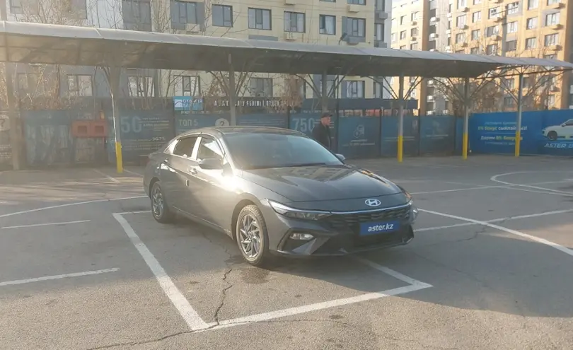 Hyundai Elantra 2024 года за 11 000 000 тг. в Алматы