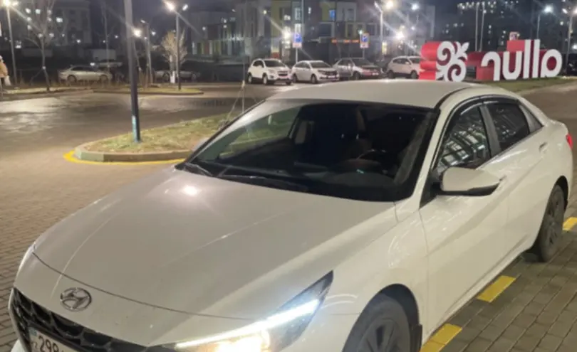 Hyundai Elantra 2022 года за 8 500 000 тг. в Астана