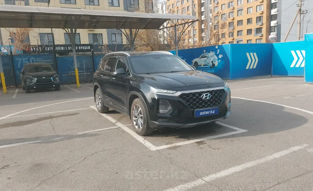 Hyundai Santa Fe 2020 года за 14 000 000 тг. в Алматы