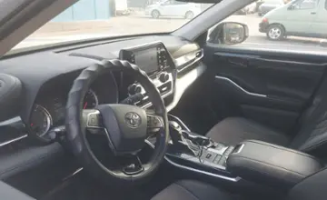 Toyota Highlander 2020 года за 22 000 000 тг. в Алматы фото 5