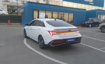 Hyundai Elantra 2023 года за 9 000 000 тг. в Алматы фото 4