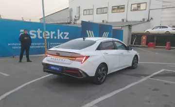 Hyundai Elantra 2023 года за 9 000 000 тг. в Алматы фото 3