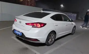 Hyundai Elantra 2018 года за 7 000 000 тг. в Шымкент фото 3