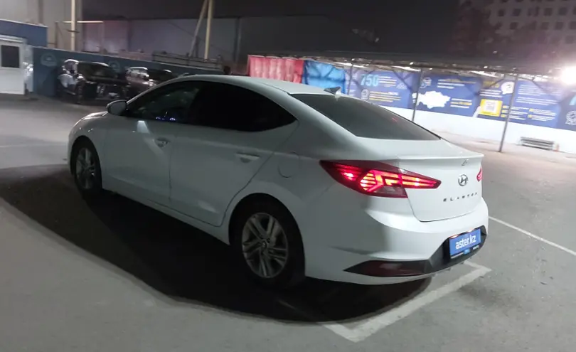 Hyundai Elantra 2018 года за 7 000 000 тг. в Шымкент фото 4