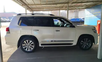 Toyota Land Cruiser 2018 года за 38 000 000 тг. в Алматы фото 4