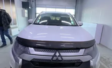 Mitsubishi Outlander 2019 года за 11 000 000 тг. в Павлодар фото 2