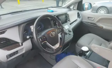 Toyota Sienna 2017 года за 17 000 000 тг. в Алматы фото 5