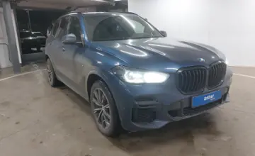 BMW X5 2022 года за 44 000 000 тг. в Астана фото 2
