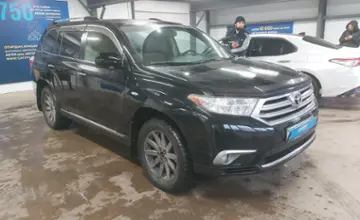 Toyota Highlander 2011 года за 11 500 000 тг. в Астана фото 2