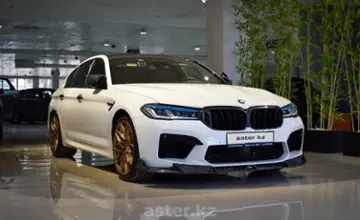 BMW M5 2018 года за 44 000 000 тг. в Алматы