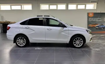 LADA (ВАЗ) Vesta 2018 года за 3 990 000 тг. в Актау фото 4