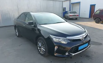 Toyota Camry 2017 года за 11 630 000 тг. в Актобе фото 3