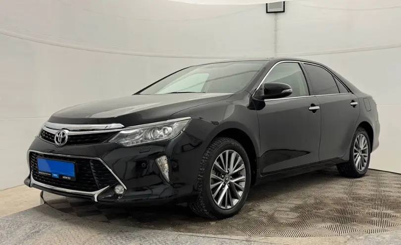 Toyota Camry 2017 года за 11 300 000 тг. в Актобе