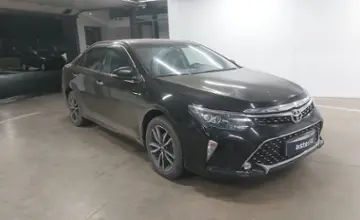 Toyota Camry 2018 года за 12 490 000 тг. в Астана фото 2