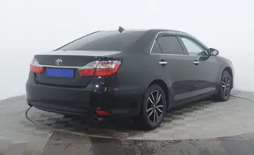 Toyota Camry 2018 года за 11 990 000 тг. в Астана