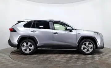 Toyota RAV4 2021 года за 13 190 000 тг. в Астана фото 4