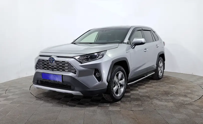 Toyota RAV4 2021 года за 13 190 000 тг. в Астана