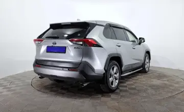 Toyota RAV4 2021 года за 13 190 000 тг. в Астана