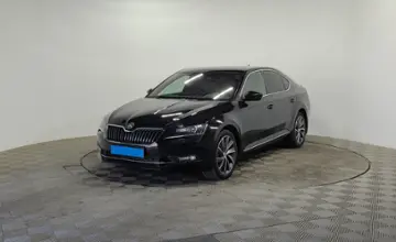 Skoda Superb 2019 года за 10 990 000 тг. в Алматы фото 1